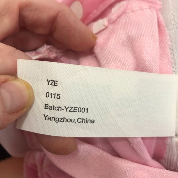 NWT Disney Minnie Mouse Plush Birthday Greeter with Pink Polka Dot Bow 22" Tall - Picture 11 of 14